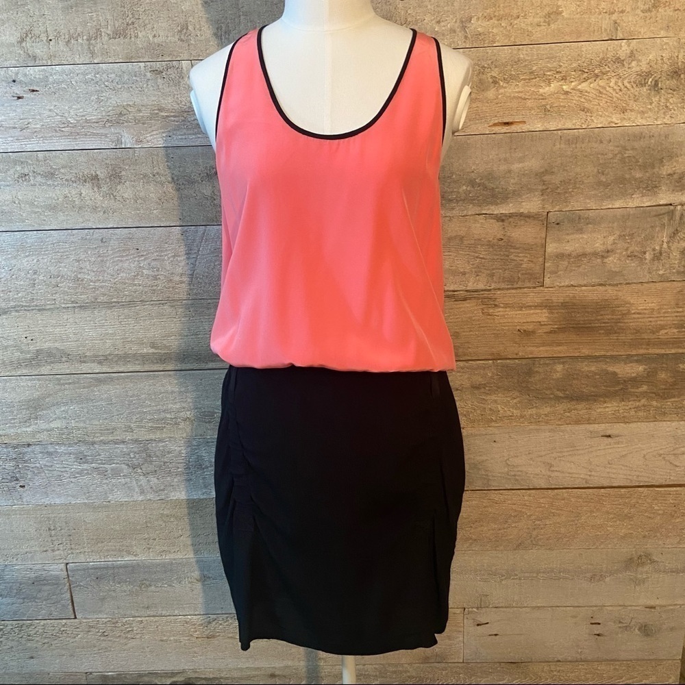 BNWT DVF Diane VonFurstenberg Loranne pink rose/black dress‎ in size 6